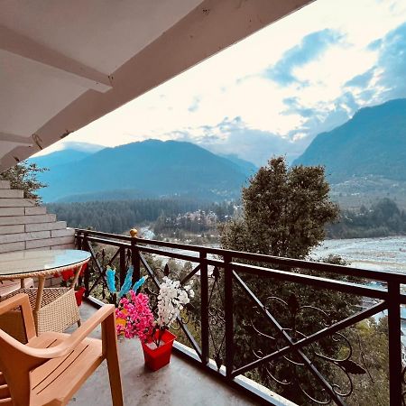 Holywood Classic-River View Resort Маналі Екстер'єр фото