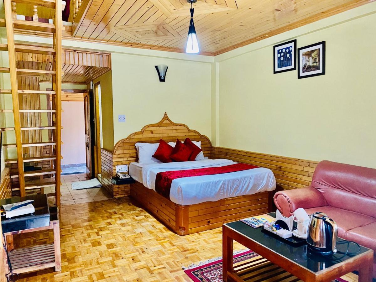Holywood Classic-River View Resort Маналі Екстер'єр фото